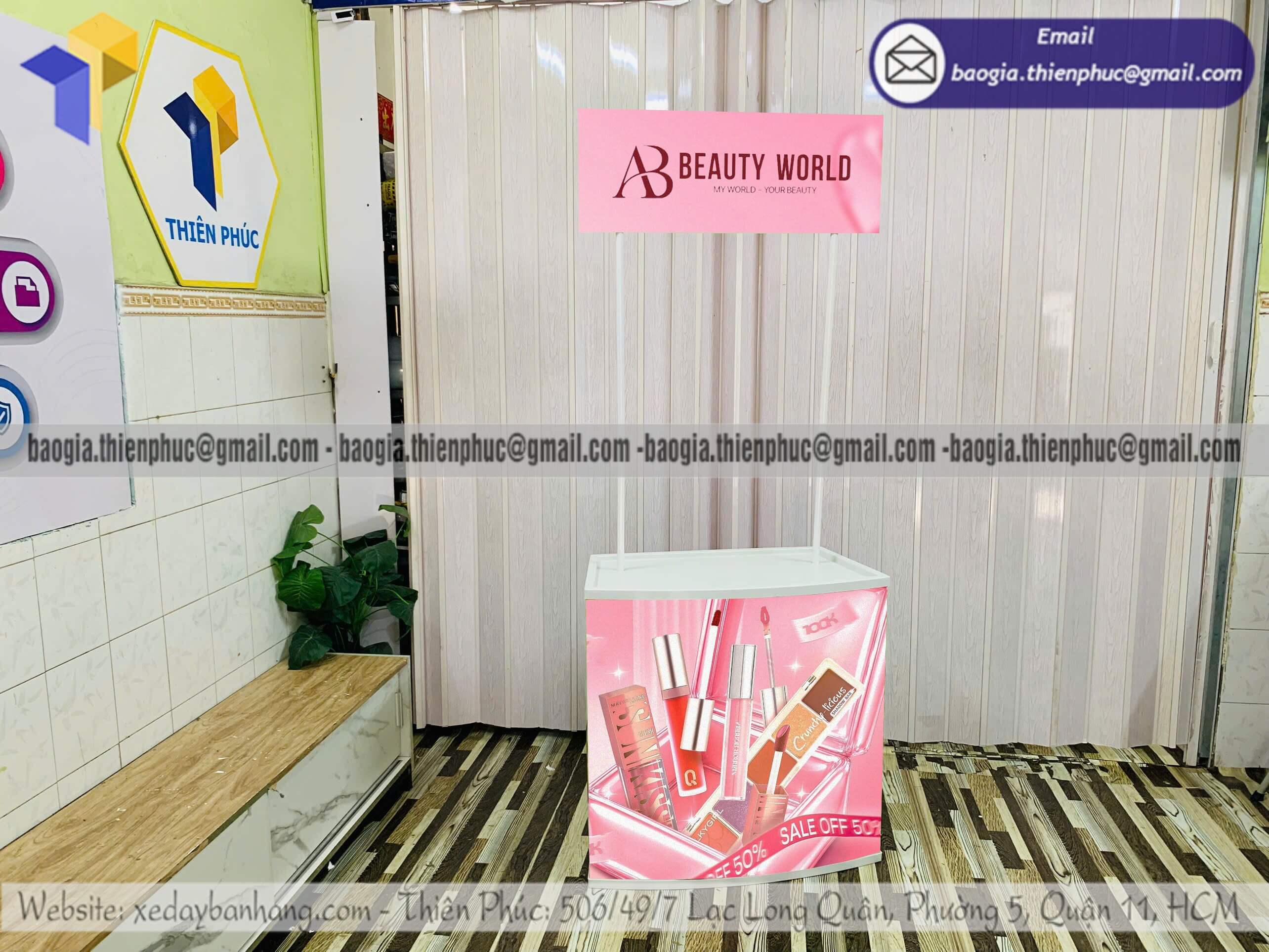Booth nhựa quảng cáo hàng tại siêu thị cho PG cho brand mới ra mắt cần phủ sóng