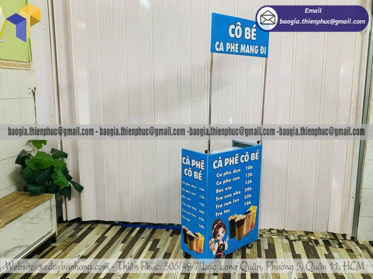 Báo giá quầy xếp bán cafe mini khung sắt ốp bạt cho shop đồ uống cửa hàng mới