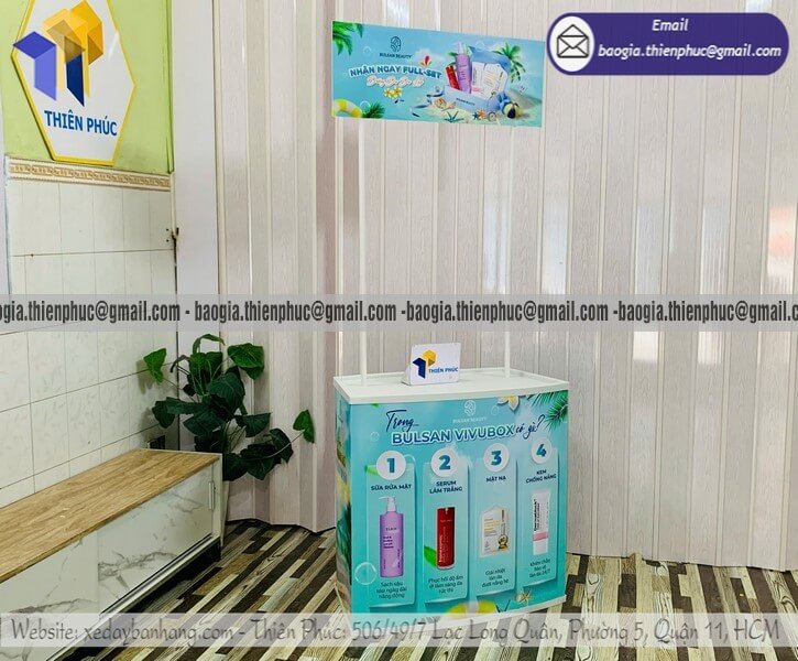 Booth nhựa cho PG trưng bày sản phẩm mới ra mắt theo đơn hàng lớn giảm giá