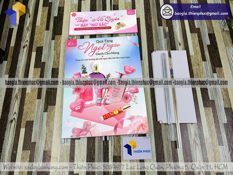 Booth PG đứng tiếp thị sản phẩm sự kiện bằng sắt phù hợp khởi nghiệp bán hàng lề đường