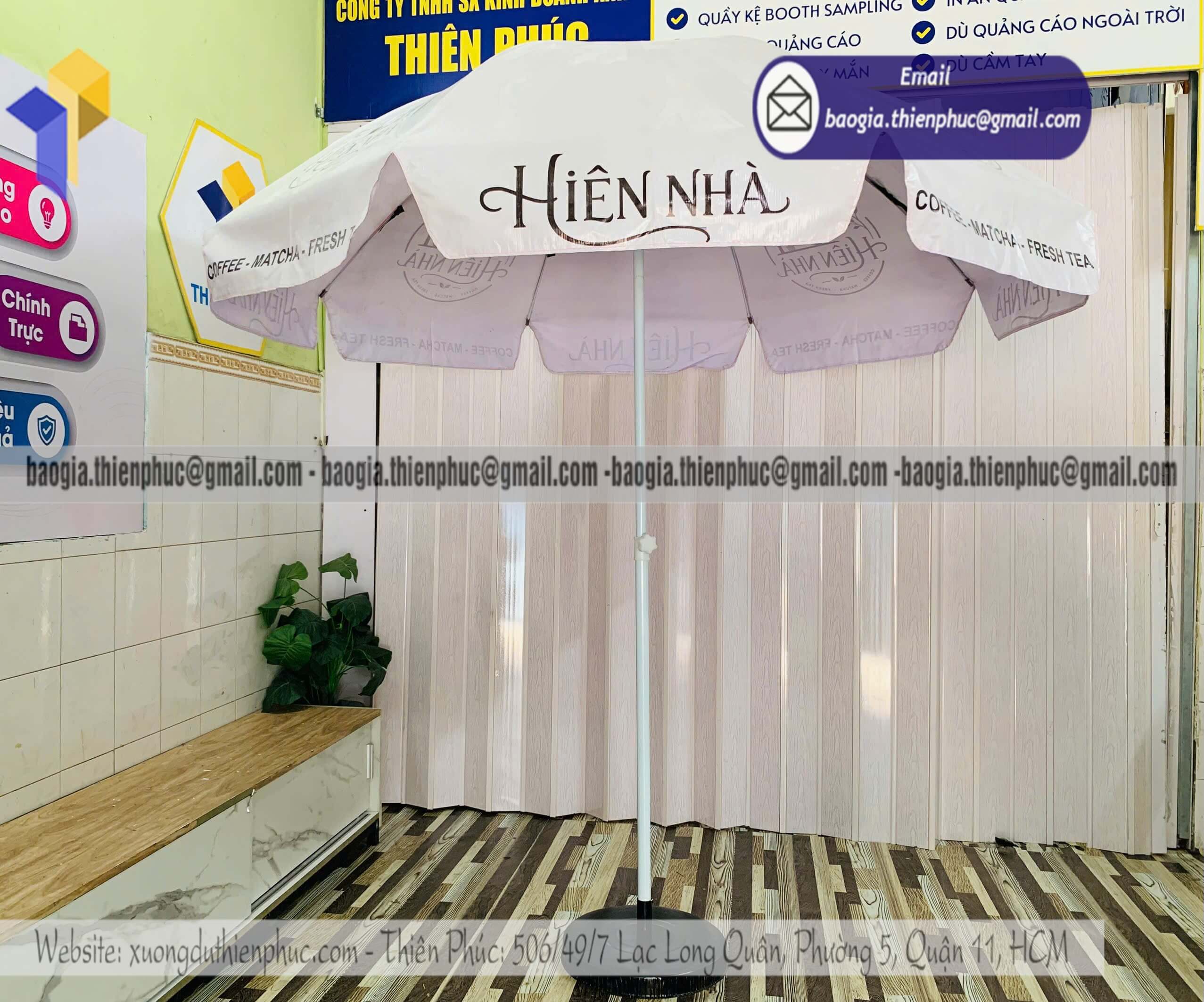 Cung cấp dù tròn quảng cáo in logo cho quán cafe hỗ trợ miễn phí giao hàng toàn quốc siêu tốc