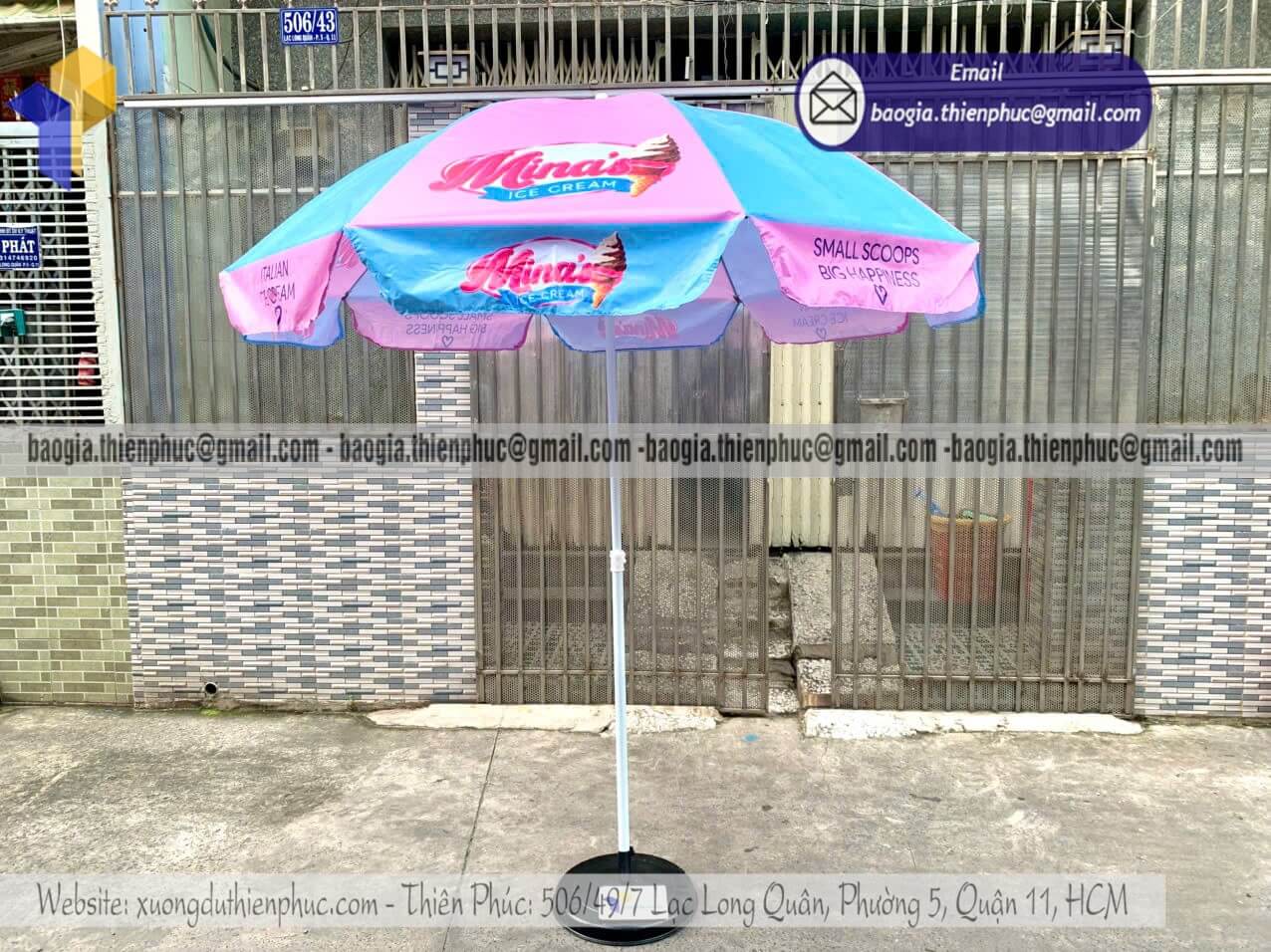 Đặt in dù tròn quảng cáo thương hiệu lớn ngoài trời