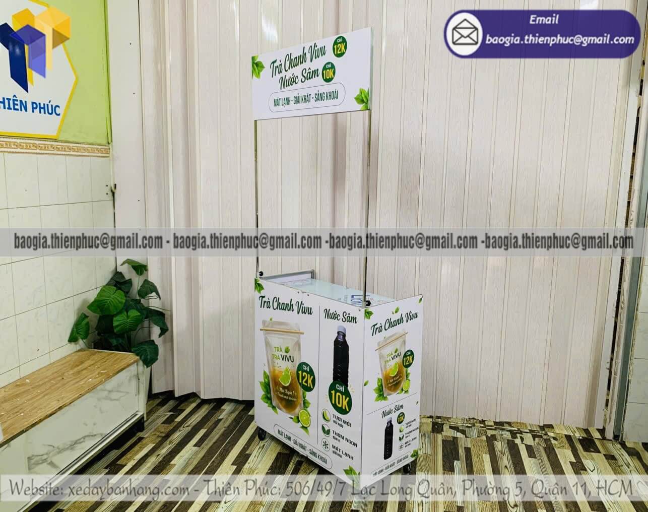 Đặt mẫu xe xếp bán trà chanh ngoài vỉa hè lắp ráp thương hiệu menu chất riêng