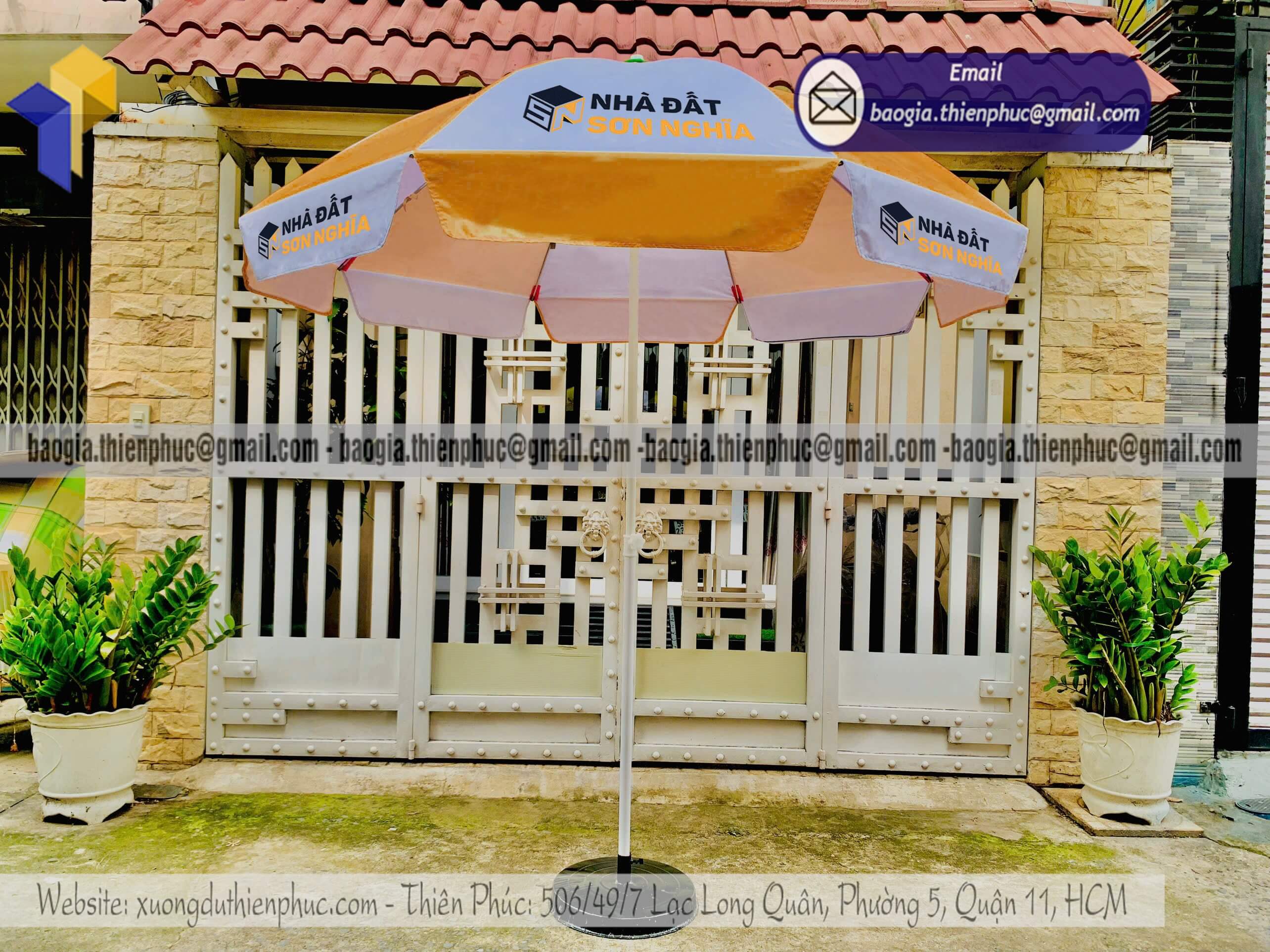 Đặt mua dù bạt che quảng cáo in logo theo yêu cầu mẫu riêng in ấn logo độc quyền