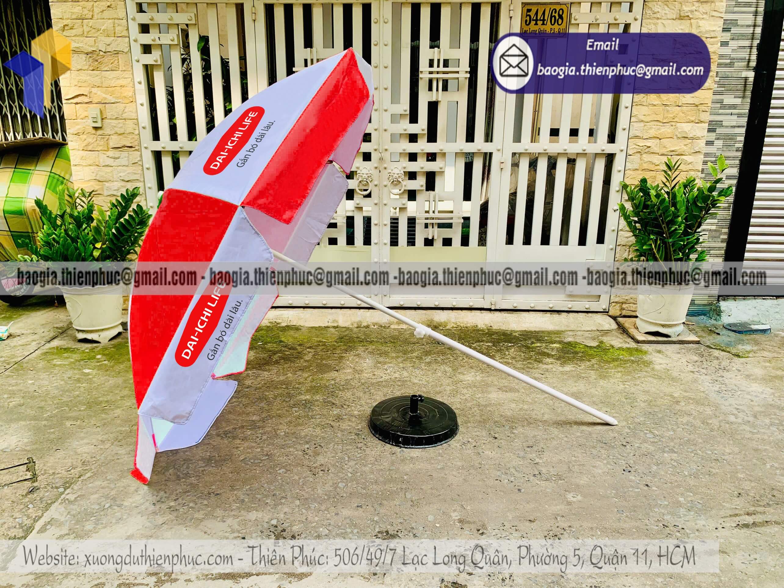 Dù tròn ngoài trời in logo quảng cáo thương hiệu nhận giao đi nhiều tỉnh thành
