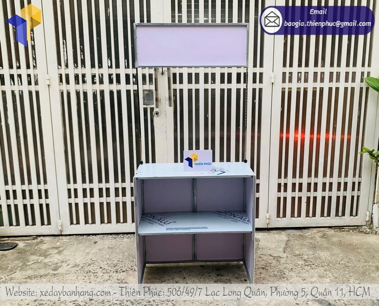 Mẫu booth sắt di động quảng cáo in logo đẹp tăng thương hiệu khách hàng