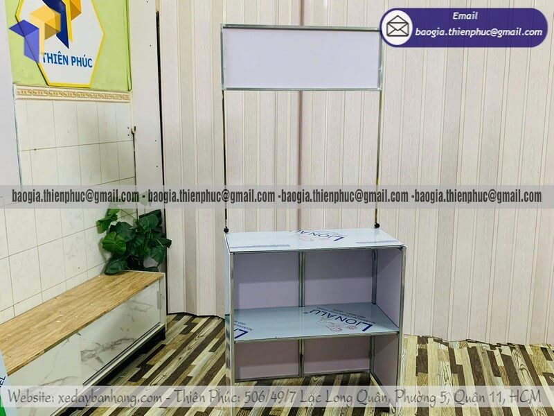 Quầy sắt trưng bày sản phẩm tiếp thị in logo trực tiếp thiết kế siêu thị cửa hàng