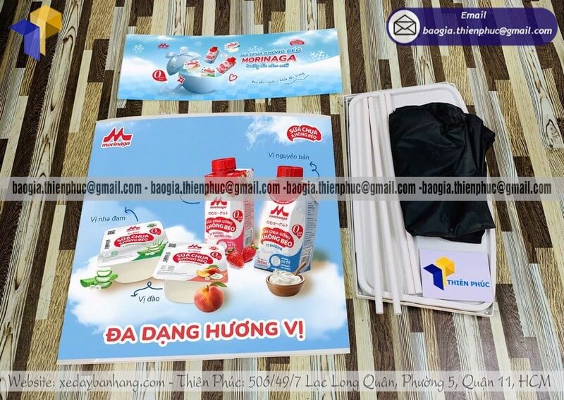 Quầy tiếp thị bằng nhựa phát sample tại siêu thị thị trường Việt Nam marketing