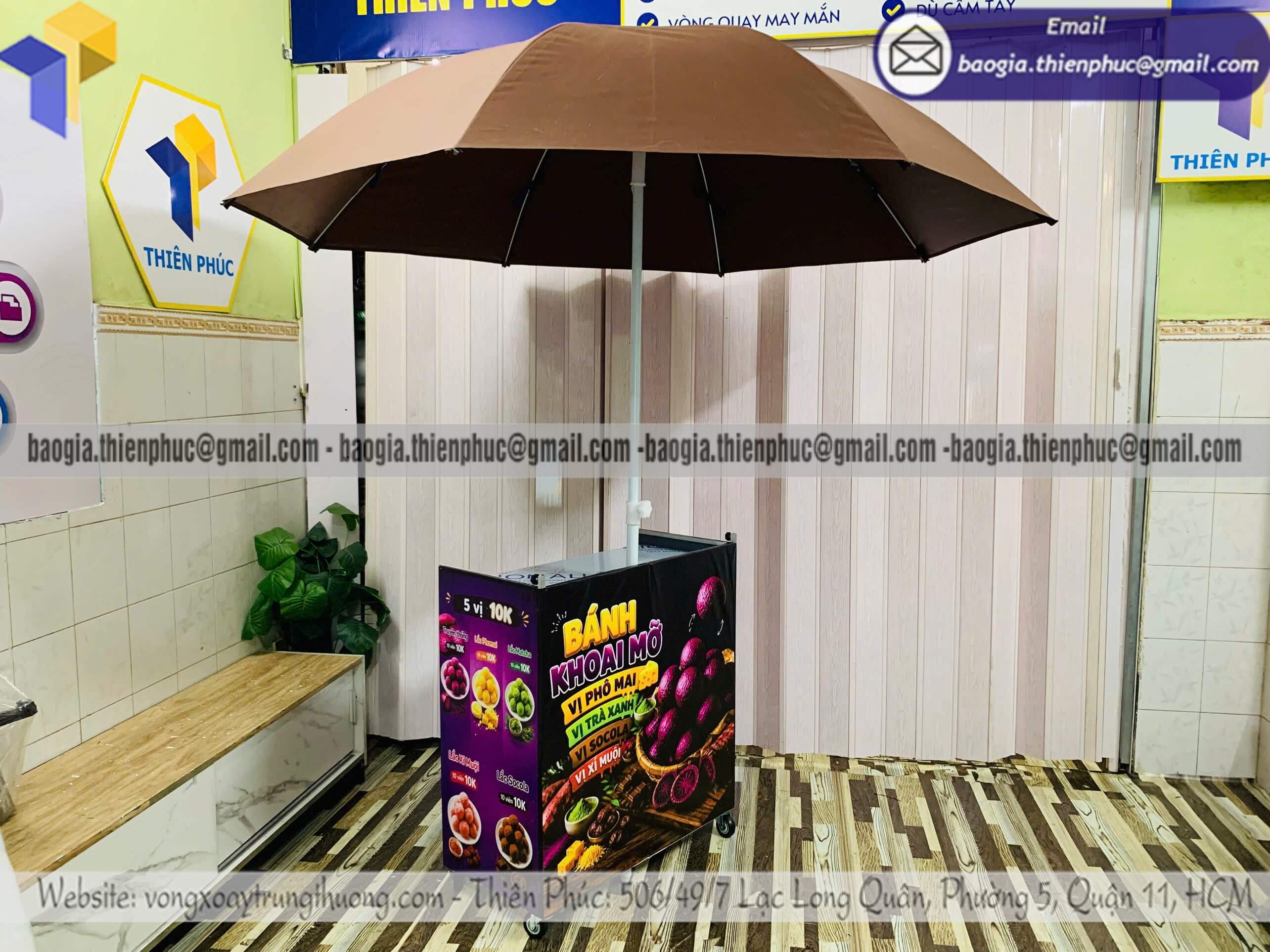 Quầy xếp gọn bán bánh khoai mỡ lắp ráp ngoài trời giá ưu đãi cho khách đặt hàng số lượng lớn