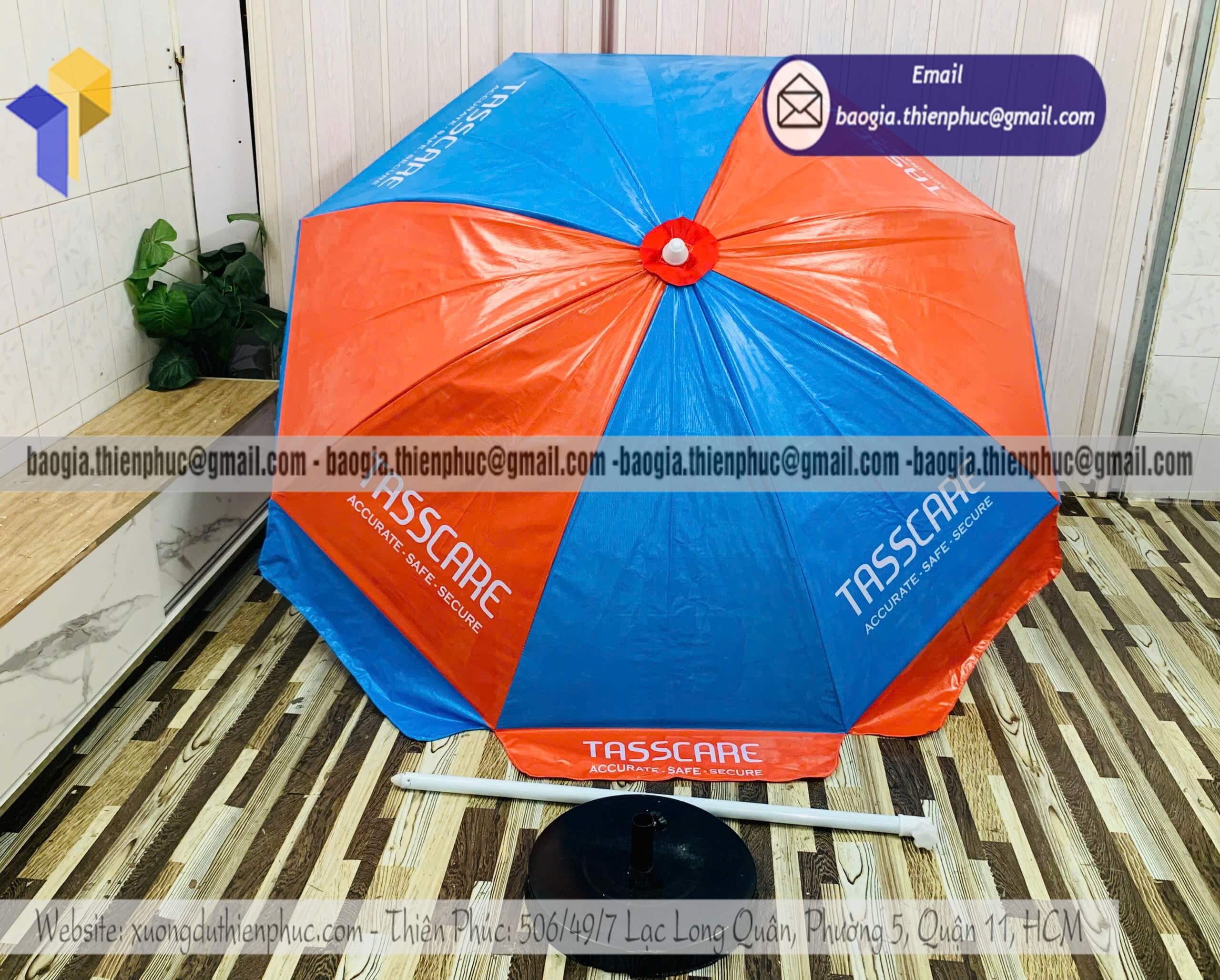 Thiết kế dù bạt quảng cáo thương hiệu che ngoài trời hút khách hàng đến quán mỗi ngày