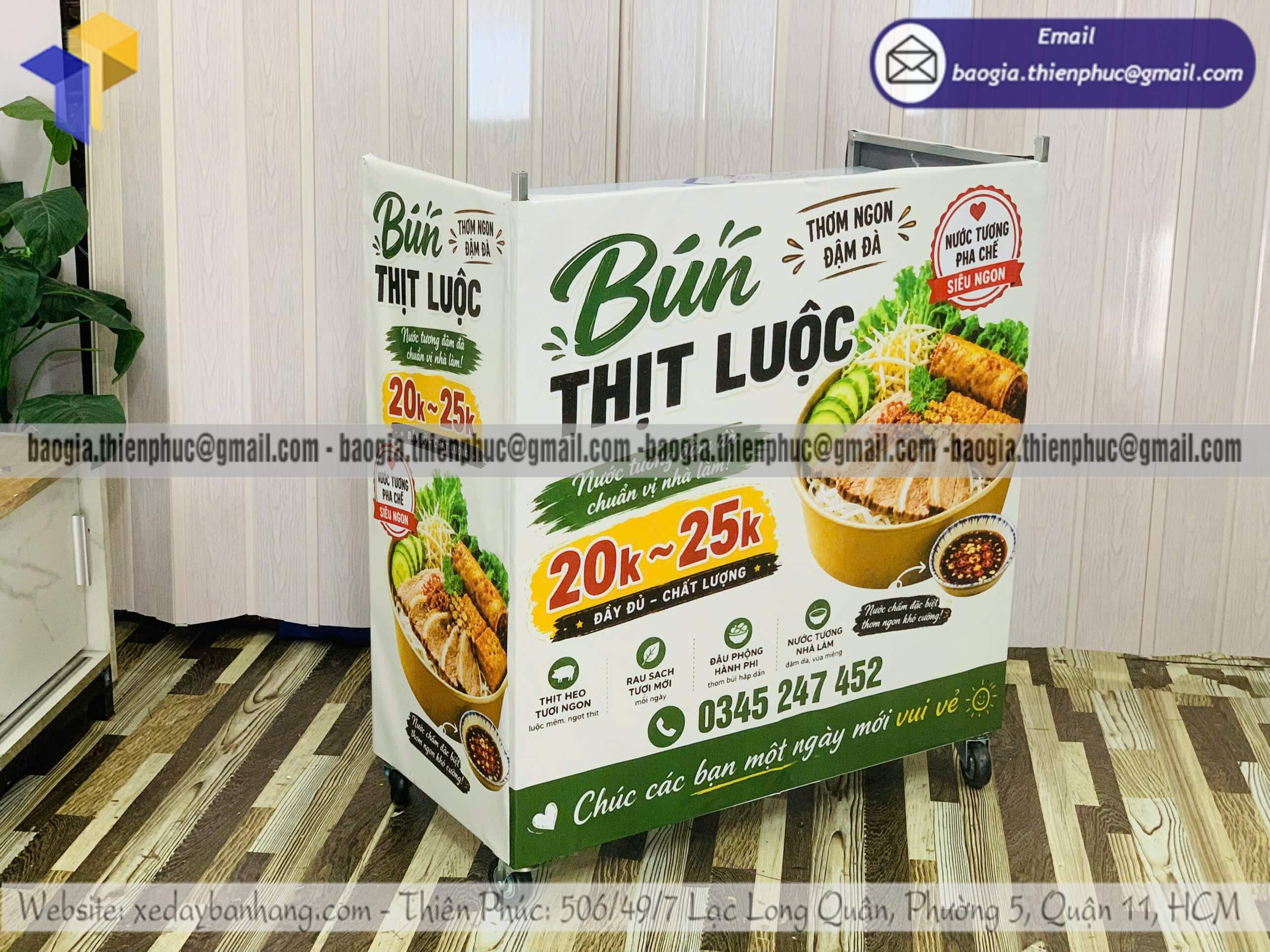 Xe bán bún thịt luộc lưu động bán rong xếp gọn
