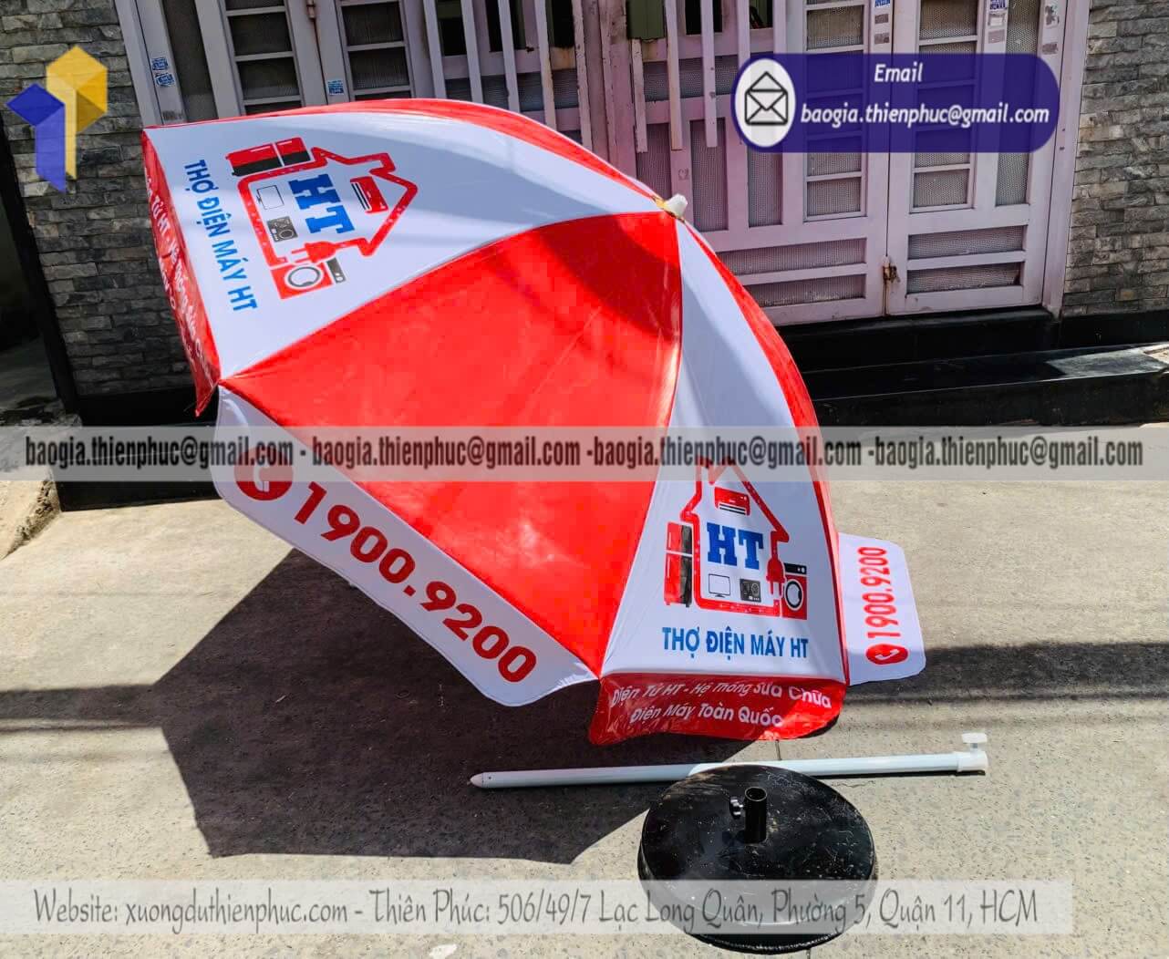 Xưởng sản xuất dù bạt quảng cáo ngoài trời in logo cho thương hiệu chuỗi cửa hàng